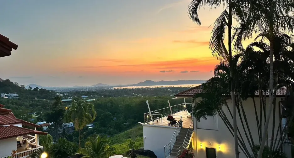 For rent 2 bedrooms condo in Mueang Phuket, Phuket