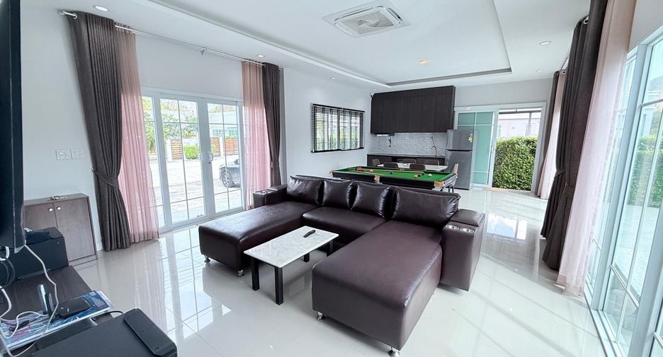 For sale 3 bedrooms villa in Cha Am, Phetchaburi