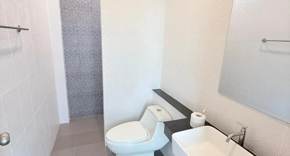 For sale 3 bedrooms villa in Cha Am, Phetchaburi