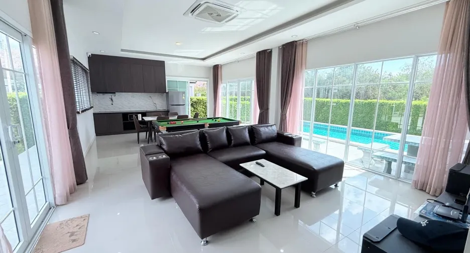 For sale 3 bedrooms villa in Cha Am, Phetchaburi