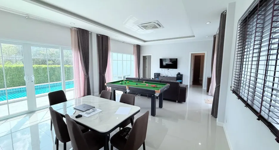 For sale 3 bedrooms villa in Cha Am, Phetchaburi