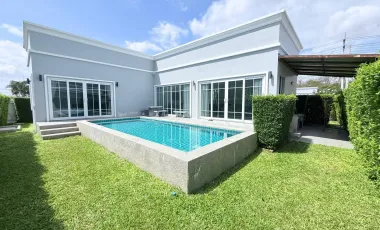 For sale 3 bedrooms villa in Cha Am, Phetchaburi