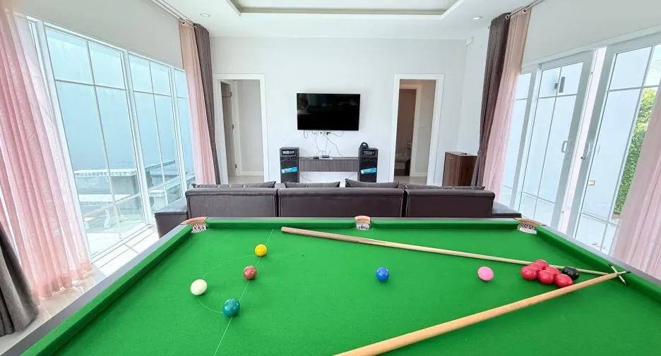For sale 3 bedrooms villa in Cha Am, Phetchaburi
