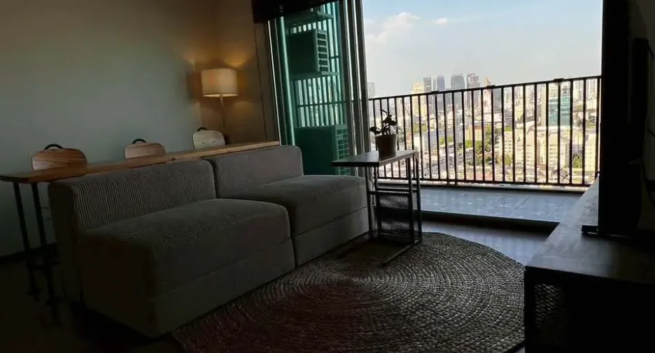 For sale and for rent 2 bedrooms condo in Yan Nawa, Bangkok