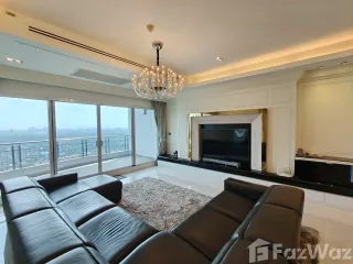 For sale 3 bedrooms condo in Yan Nawa, Bangkok