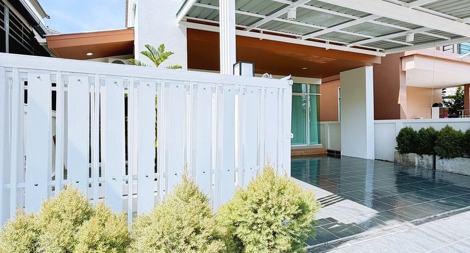 Casa en venta y en alquiler de 4 habitaciones en Mueang Phuket, Phuket