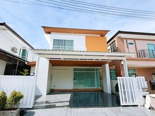 For sale and for rent 4 bedrooms house in Mueang Phuket, Phuket