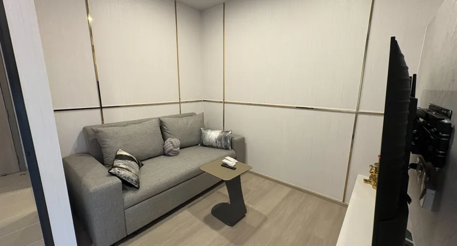 For rent 1 bed condo in Phra Khanong, Bangkok