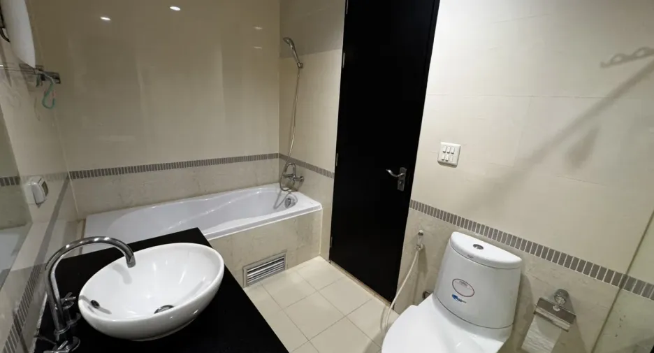 For rent 1 bed condo in Ratchathewi, Bangkok