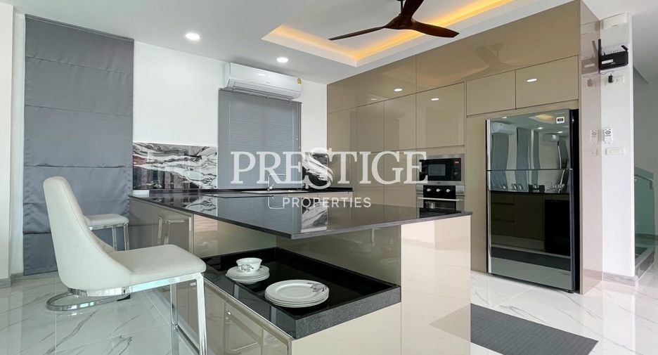 For rent 8 bedrooms house in Bang Lamung, Chonburi