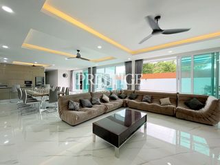 For rent 8 bedrooms house in Bang Lamung, Chonburi