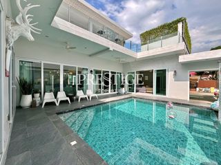 Casa en alquiler de 5 habitaciones en Bang Lamung, Chonburi