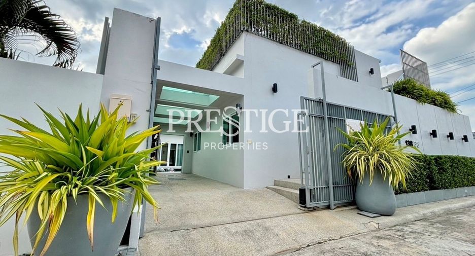 Haus zur Miete mit 5 Zimmer in Bang Lamung, Chonburi