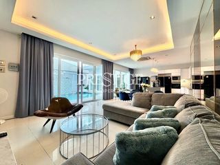 Casa en alquiler de 5 habitaciones en Bang Lamung, Chonburi