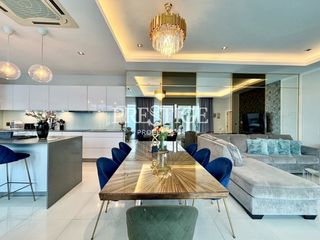 Casa en alquiler de 5 habitaciones en Bang Lamung, Chonburi