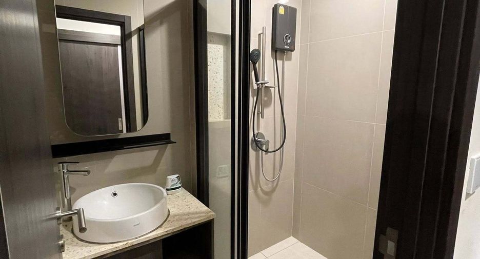 For rent 1 bed condo in Huai Khwang, Bangkok