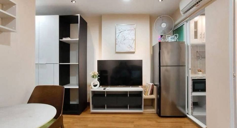 Wohnung zur Miete mit Studio in Phra Khanong, Bangkok