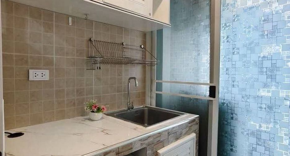 Wohnung zur Miete mit Studio in Phra Khanong, Bangkok