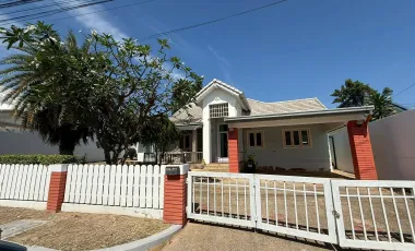 For sale 3 ベッドルーム villa in Cha Am, Phetchaburi