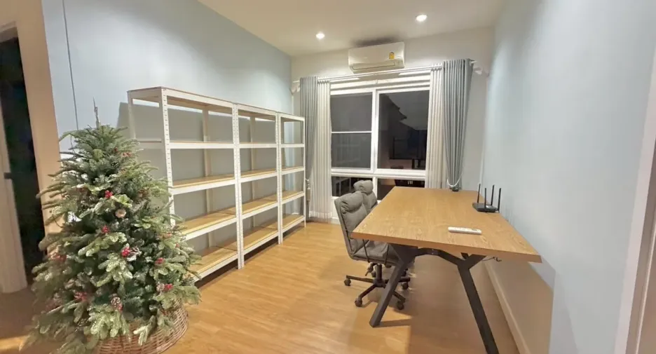 出售 和 出租 4 卧室 独立屋 在 Khlong Luang, Pathum Thani
