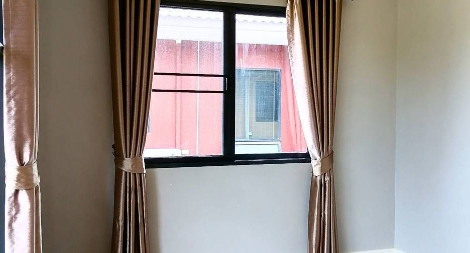 Haus zum Kauf mit 3 Zimmer in Mueang Pathum Thani, Pathum Thani