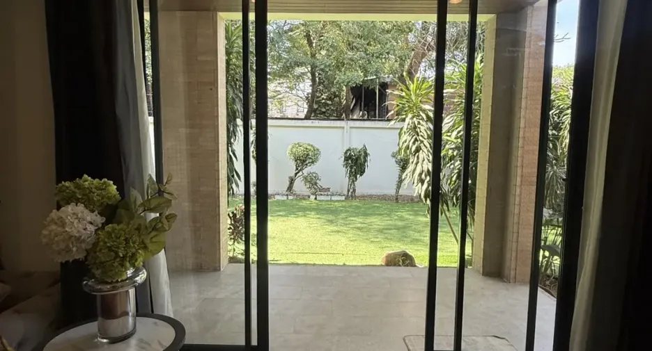 Casa en alquiler de 5 habitaciones en Watthana, Bangkok