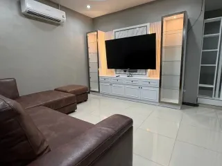 À vendre et à louer 3 chambres maison à Bang Lamung, Chonburi