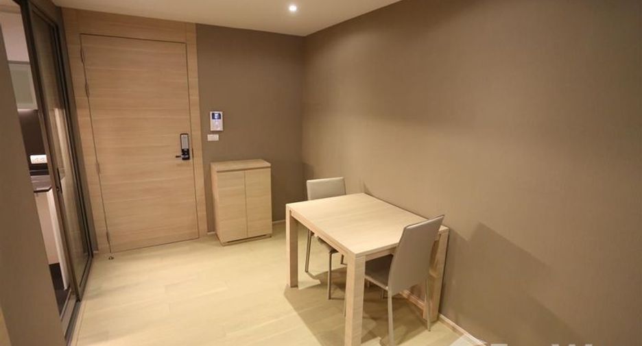 For rent 1 bed condo in Sathon, Bangkok