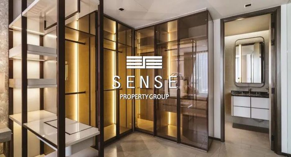 For rent 3 bedrooms condo in Watthana, Bangkok
