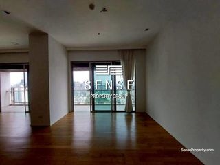 For rent 3 ベッドルーム condo in Khlong Toei, Bangkok