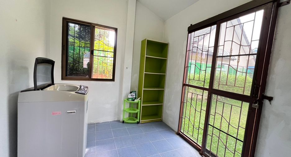 For sale 4 bedrooms house in East Pattaya, Pattaya
