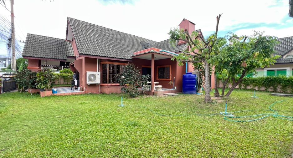 For sale 4 bedrooms house in East Pattaya, Pattaya