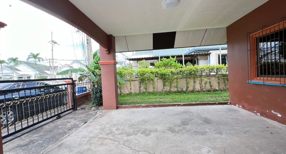 For sale 4 bedrooms house in East Pattaya, Pattaya