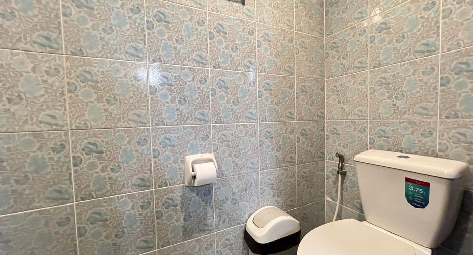 For sale 4 bedrooms house in East Pattaya, Pattaya