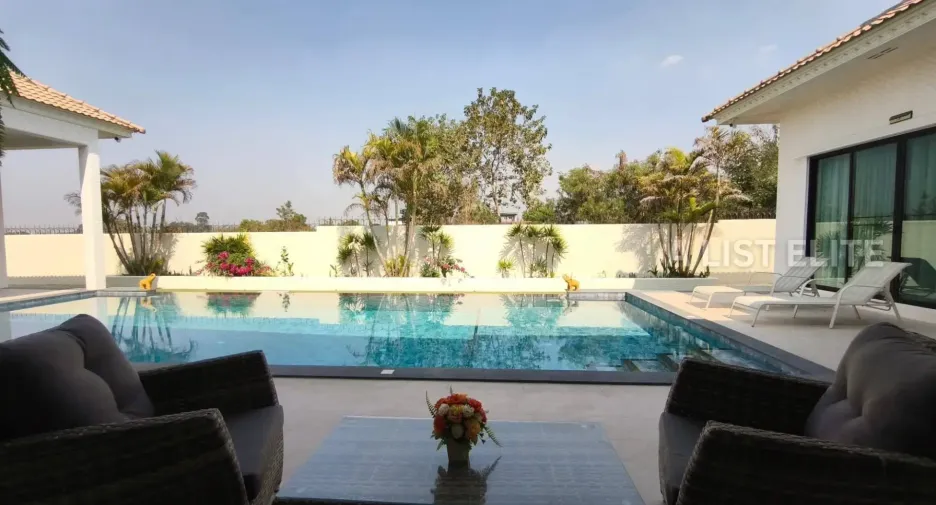 出租 4 卧室 独立屋 在 Bang Lamung, Chon Buri
