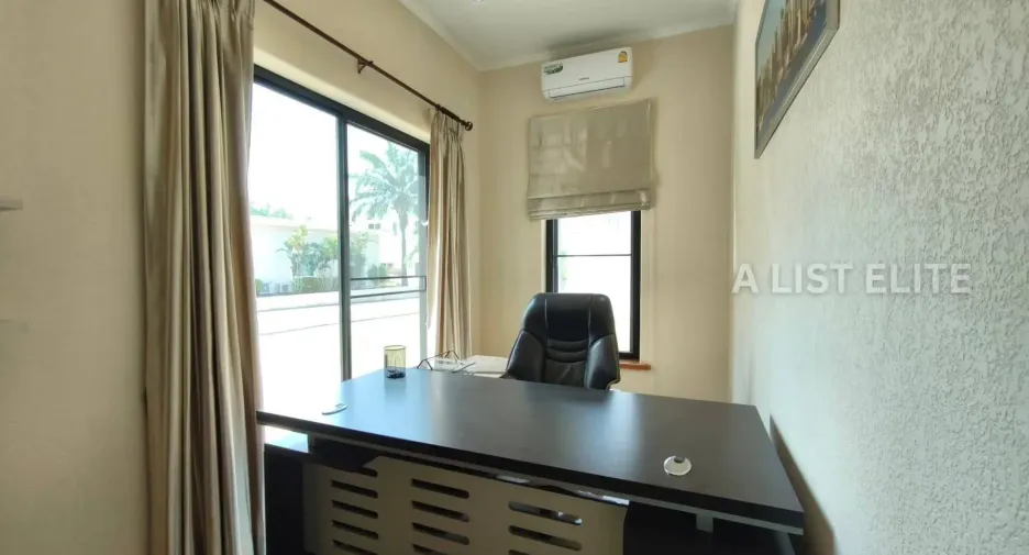 出租 4 卧室 独立屋 在 Bang Lamung, Chon Buri