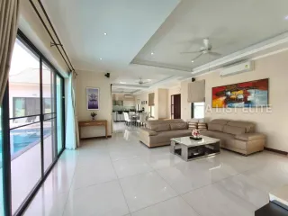 For rent 4 bedrooms house in Bang Lamung, Chonburi