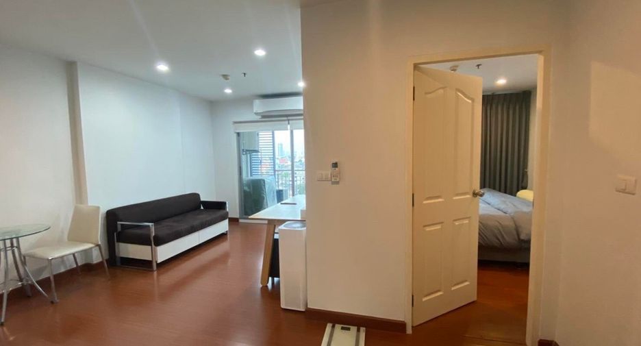 For rent 1 bed condo in Khlong San, Bangkok
