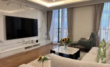For rent 3 bedrooms condo in Watthana, Bangkok