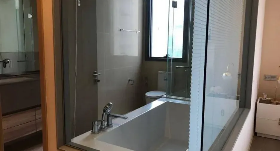 For rent 2 bedrooms condo in Watthana, Bangkok