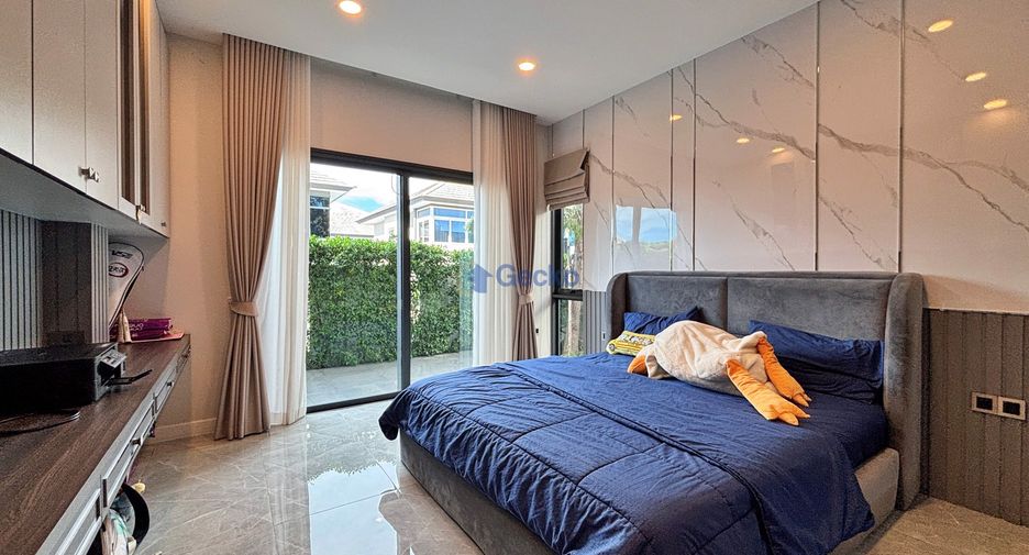 Casa en alquiler y en venta de 4 habitaciones en Bang Lamung, Chonburi
