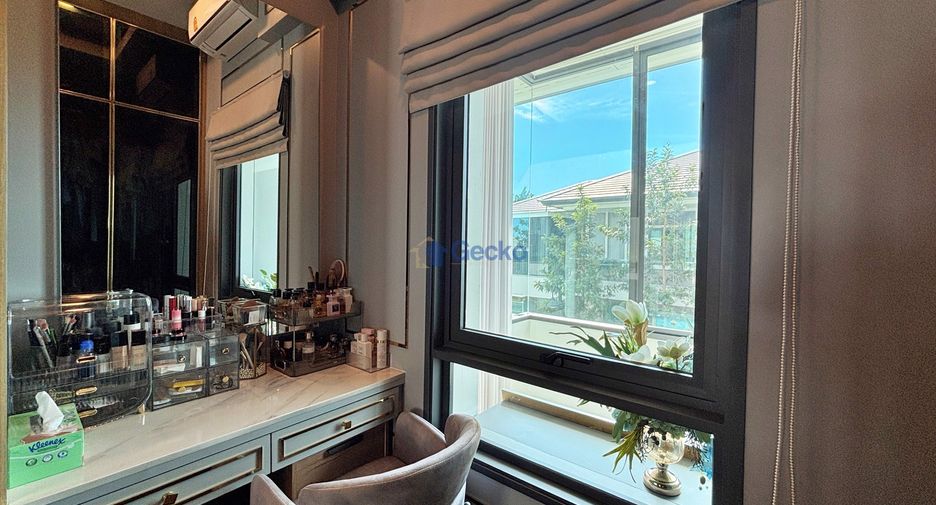 Casa en alquiler y en venta de 4 habitaciones en Bang Lamung, Chonburi
