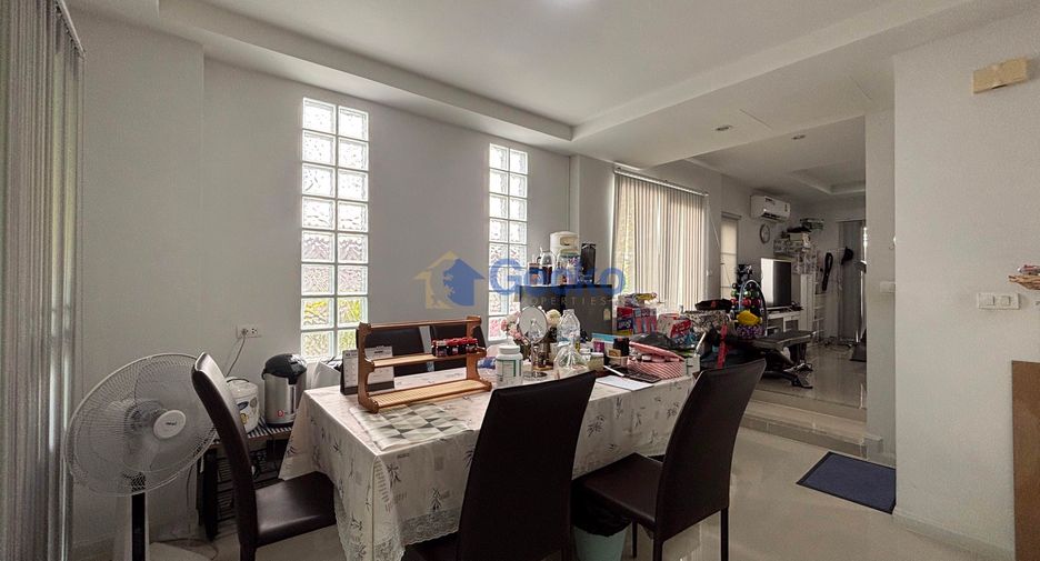 Casa en venta de 3 habitaciones en Bang Lamung, Chonburi