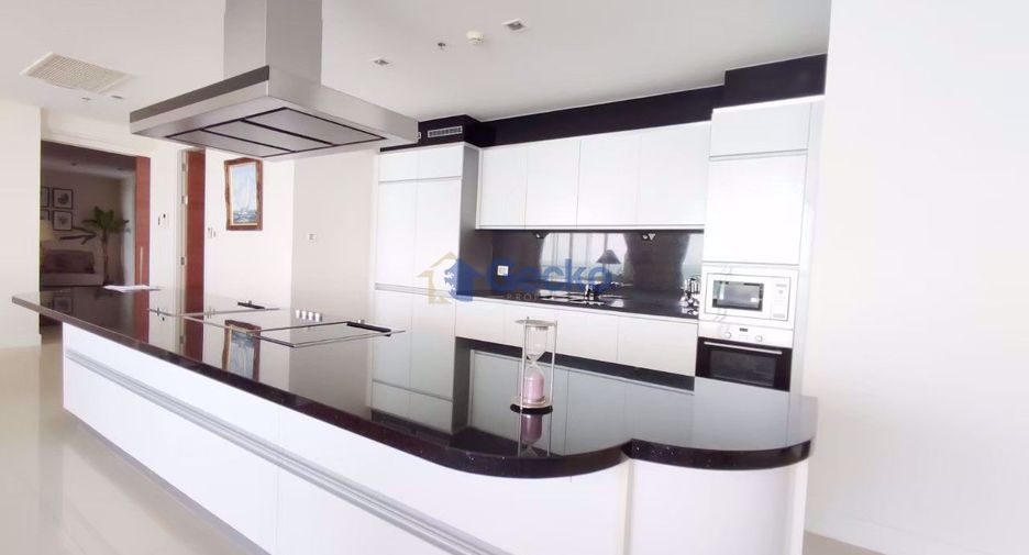 For sale 3 bedrooms condo in Bang Lamung, Chonburi