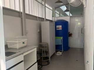 Gewerbefläche zur Miete mit 3 Zimmer in Wang Thonglang, Bangkok