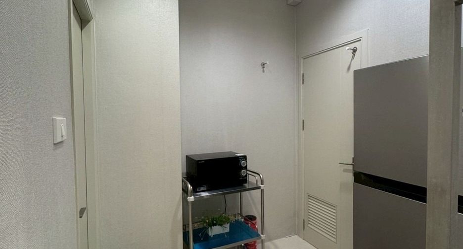 For rent 3 bedrooms retail Space in Wang Thonglang, Bangkok