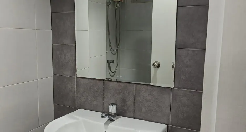 For rent 1 bed condo in Phra Khanong, Bangkok