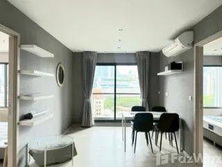 For rent 2 bedrooms condo in Pathum Wan, Bangkok