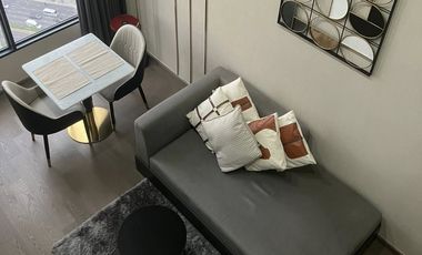Wohnung zur Miete mit 1 Zimmer in Bang Rak, Bangkok