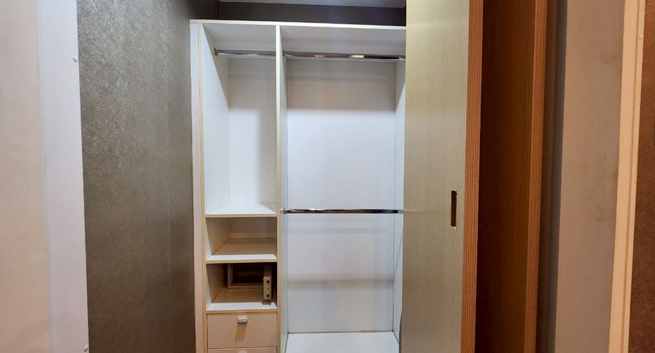 For rent and for sale 1 bed condo in Khlong Toei, Bangkok